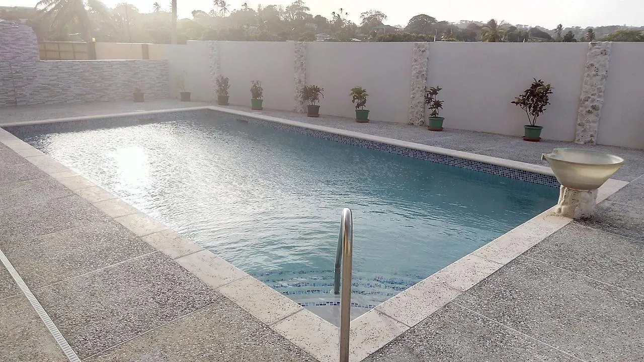 Michael'S Tropical Suites Scarborough Gasthof