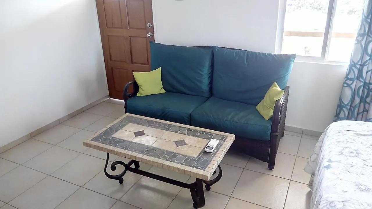 Michael'S Tropical Suites Scarborough